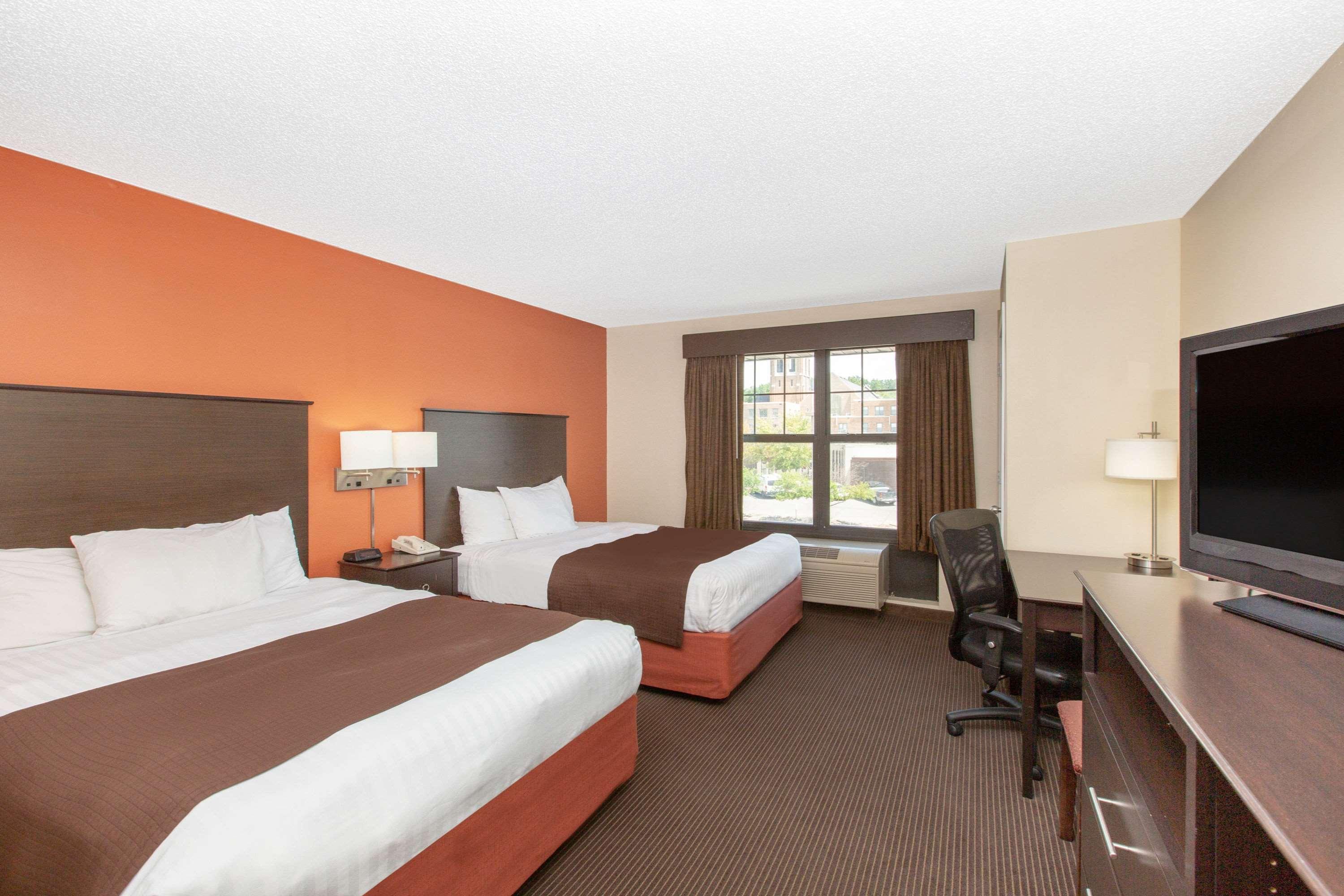 Americinn By Wyndham Ottumwa Esterno foto