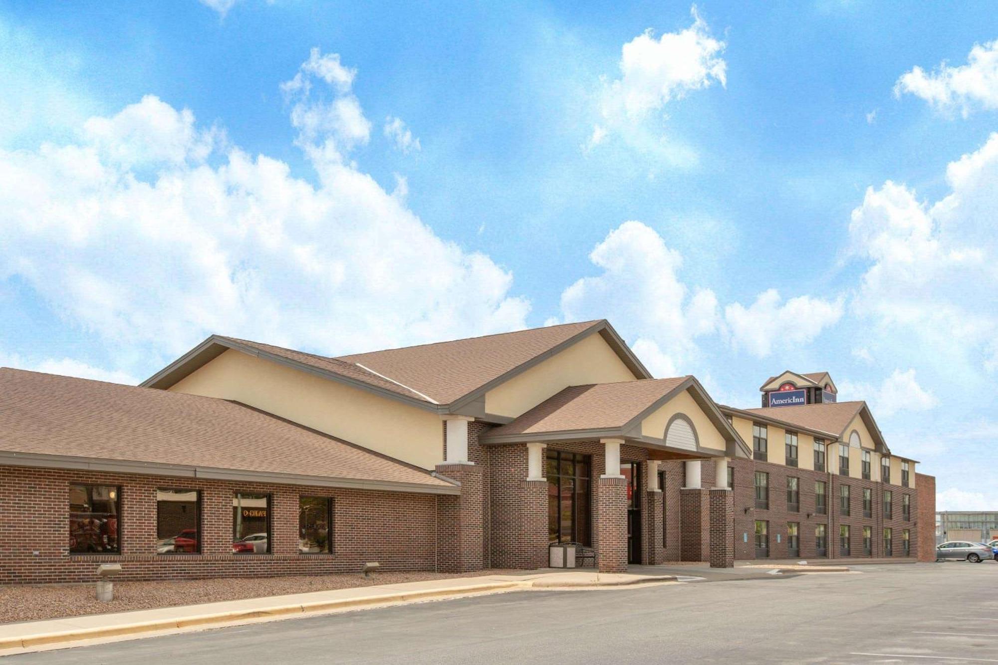 Americinn By Wyndham Ottumwa Esterno foto