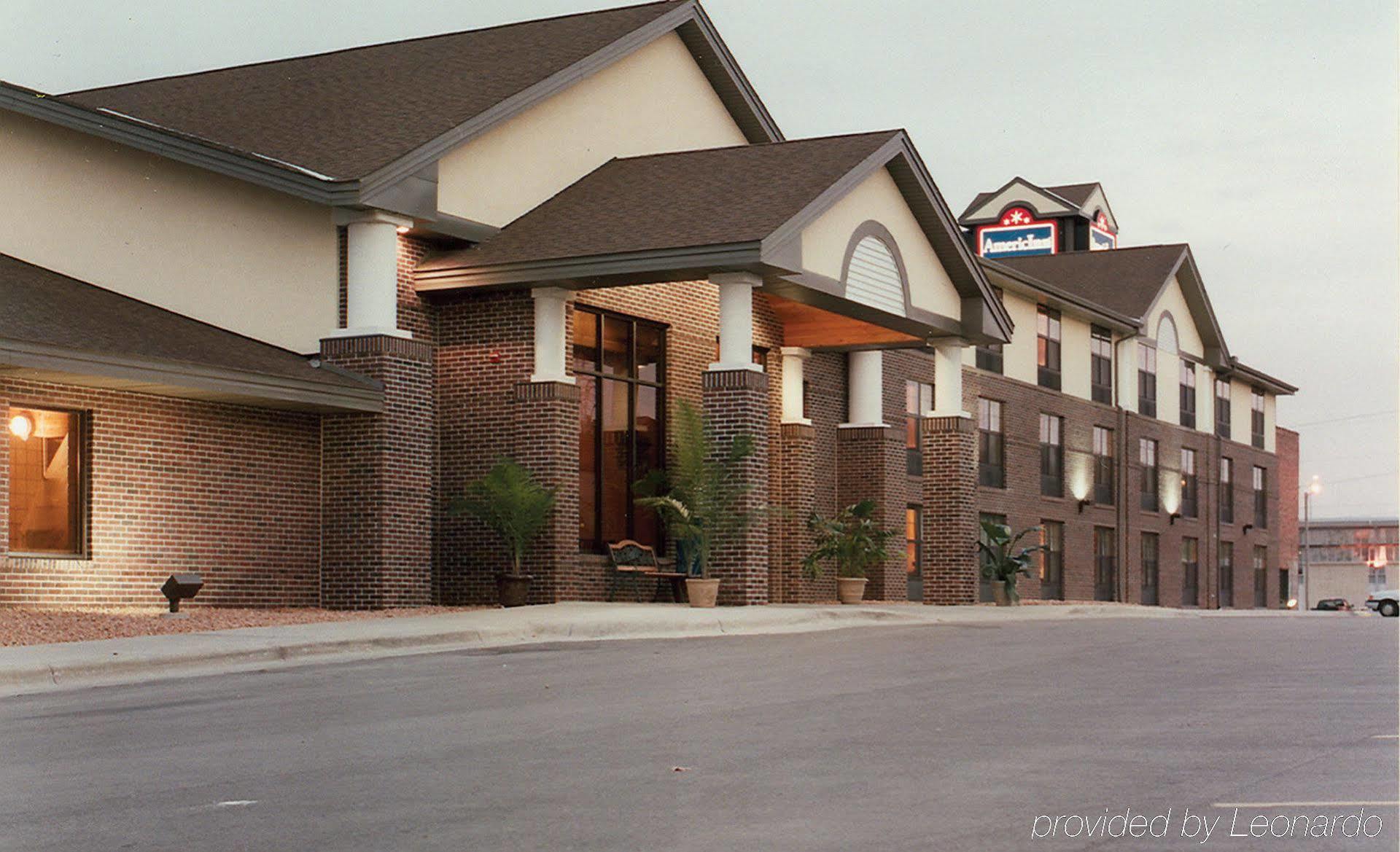 Americinn By Wyndham Ottumwa Esterno foto